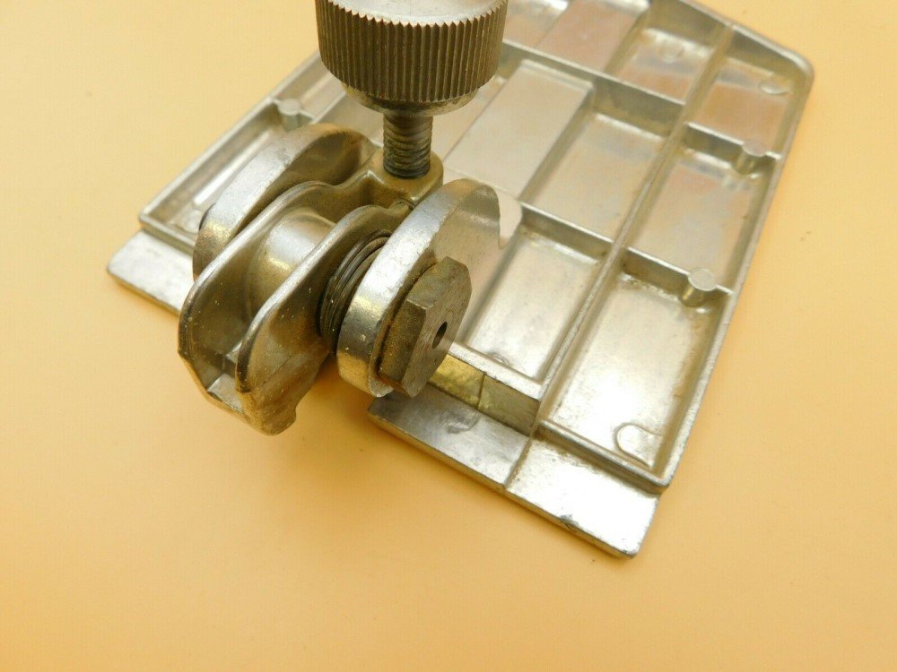 Front Table Extension V1 lock.jpg