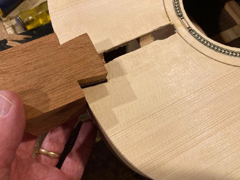 Neck Adapter Dovetail.jpg