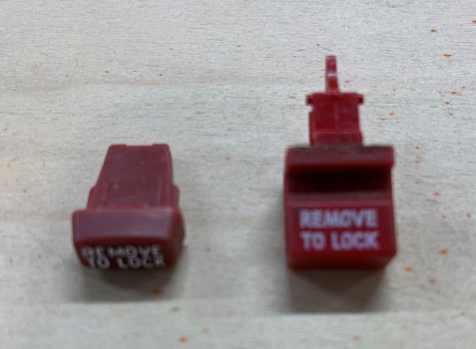 Red Safety Key Switch - keys.jpg