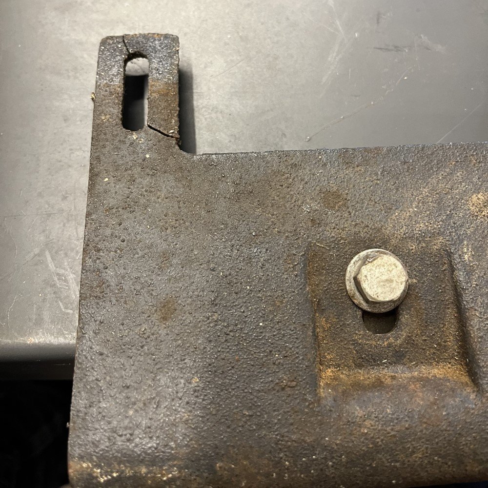 Broken Model 4E Mounting Bracket.JPG