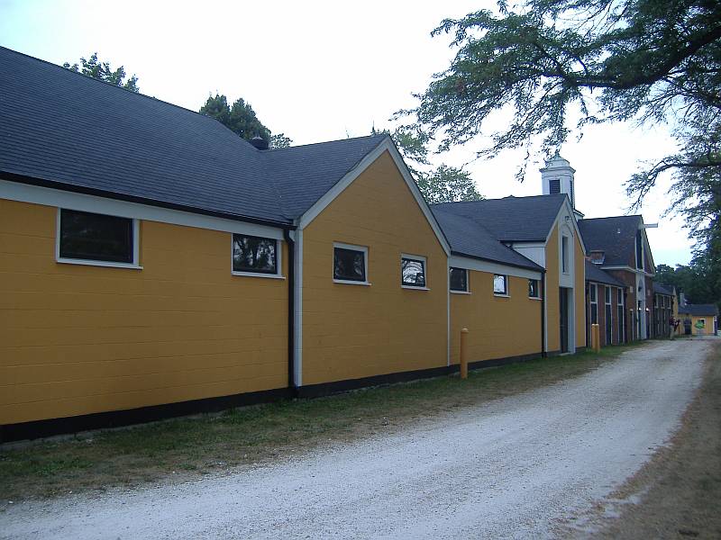 kremlin yellow 2.jpg