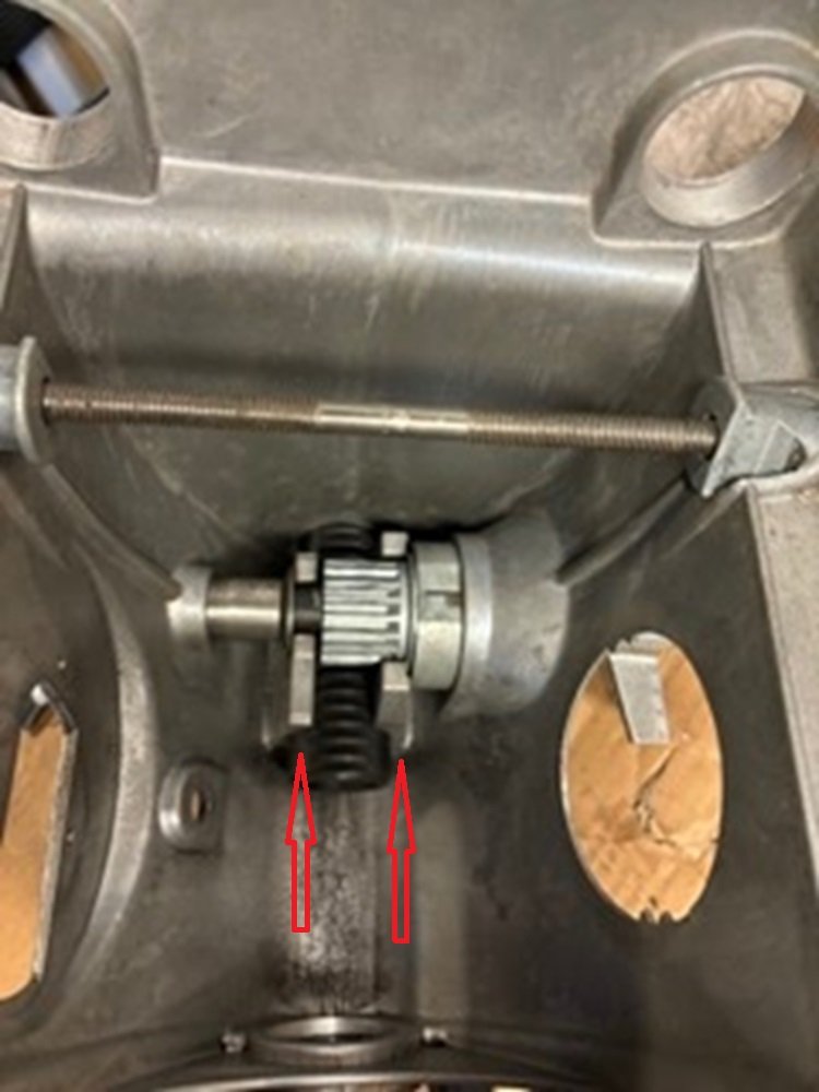 MDeBonis Headstock inside arrows.jpg