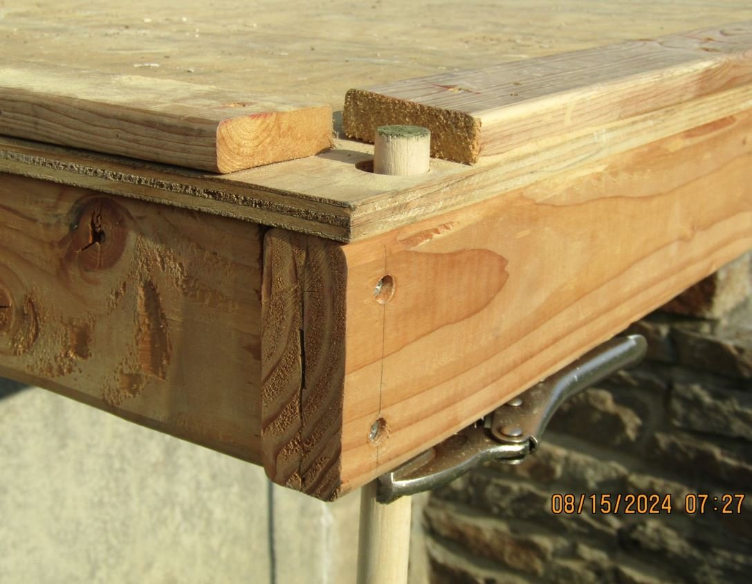 DETAIL SHOWING ADJUSTABLE CLAMP COLLAR (REPLACED WITH CHANNEL LOCK).JPG