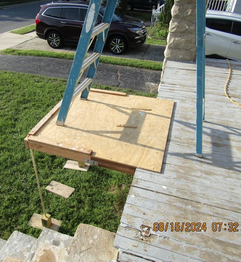 PORCH PLATFORM 0.JPG
