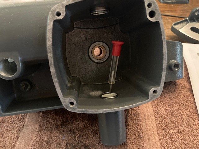 positioning of screw driver behind inner sleeve