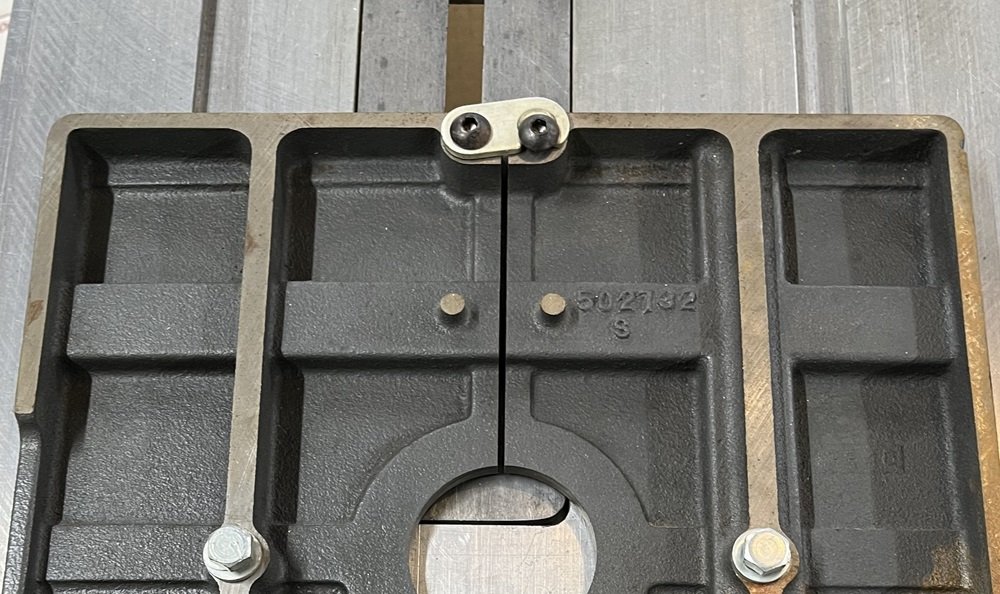Table Leveling Latch.JPG