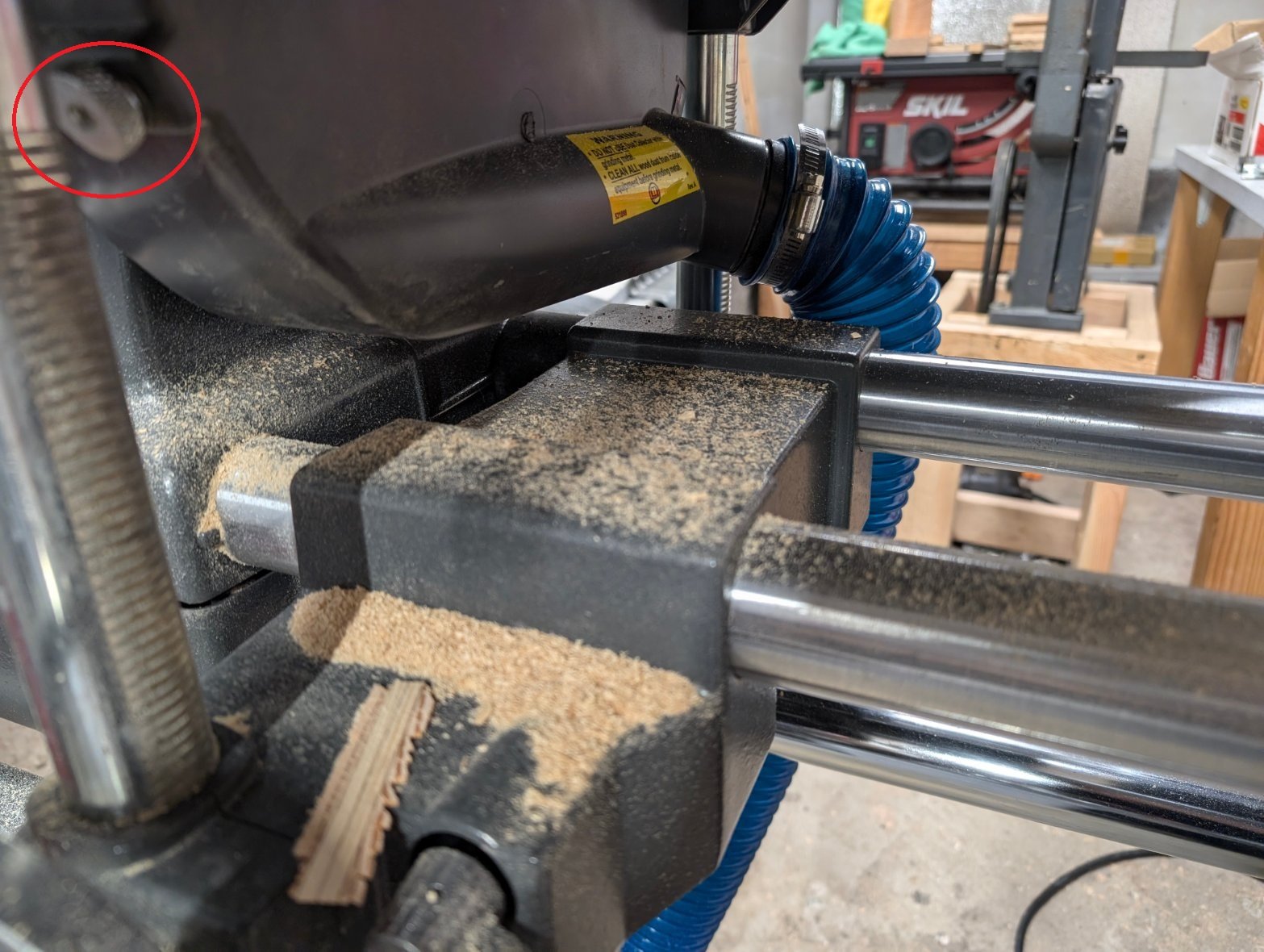 Shopsmith_lower_saw_guard.jpg