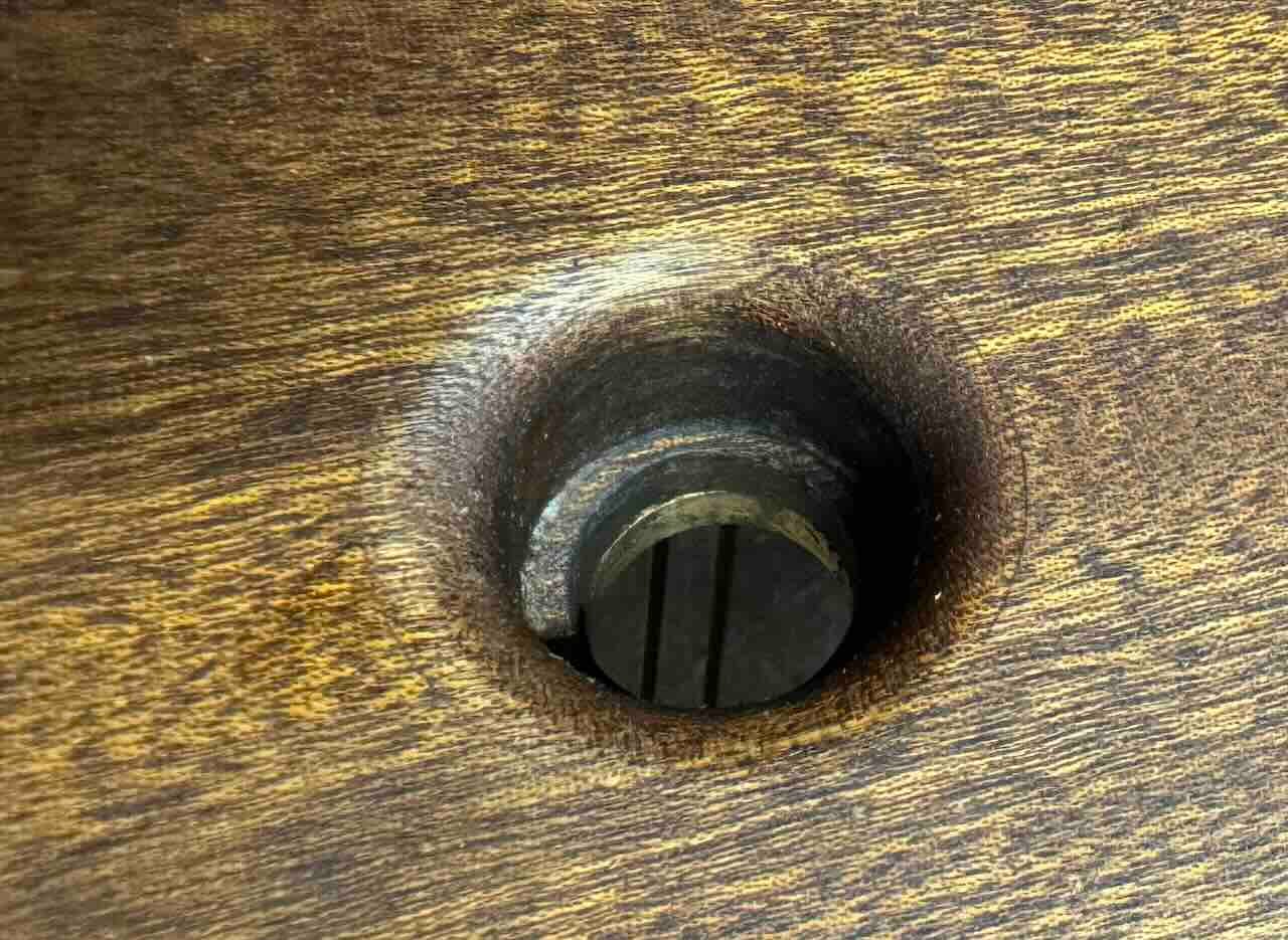 Recess for accepting the compressed springs