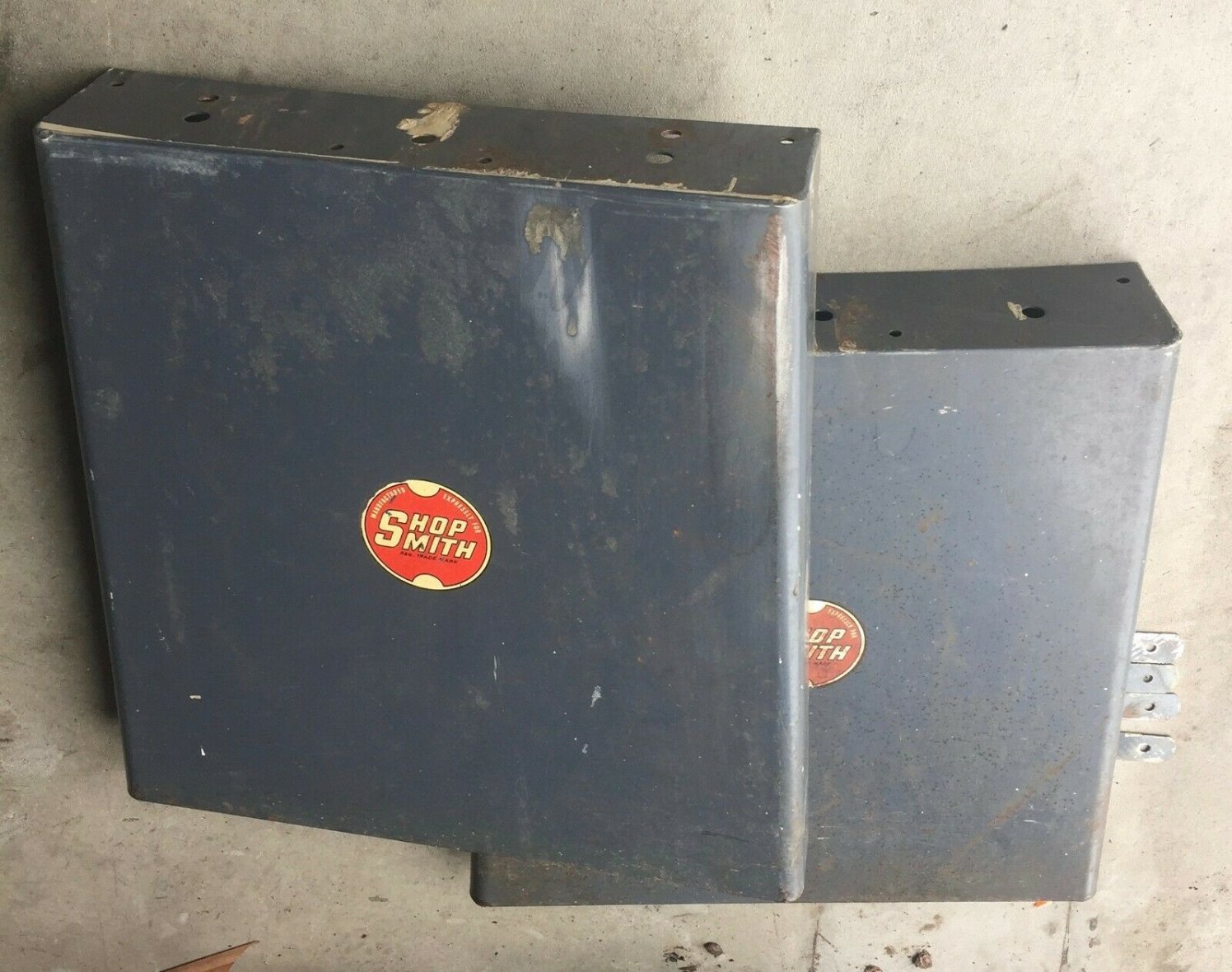 Model 10 bench ends - early ends.jpg