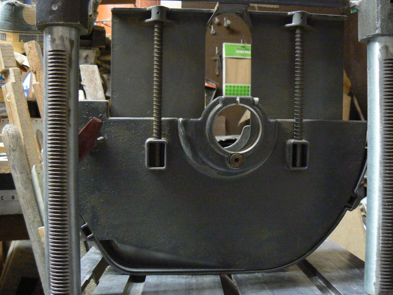lower saw guard 500 tubes.jpg