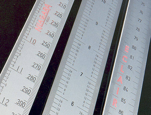 Vertical_Rulers_Scales.jpg